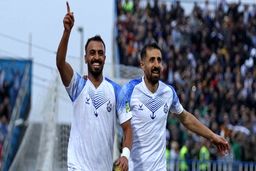 ملوان مقتدرانه مس را در خانه‌اش در هم کوبید