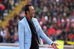 انتقاد تند رضا عنایتی به سازمان لیگ فوتبال

