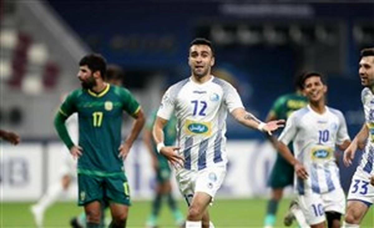 هجوم استقلال با 3 مهاجم به دروازه الاهلی