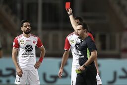 با ارسال اعتراض رسمی؛ پرسپولیس خواهان لغو کارت قرمز کمال کامیابی‌نیا شد

