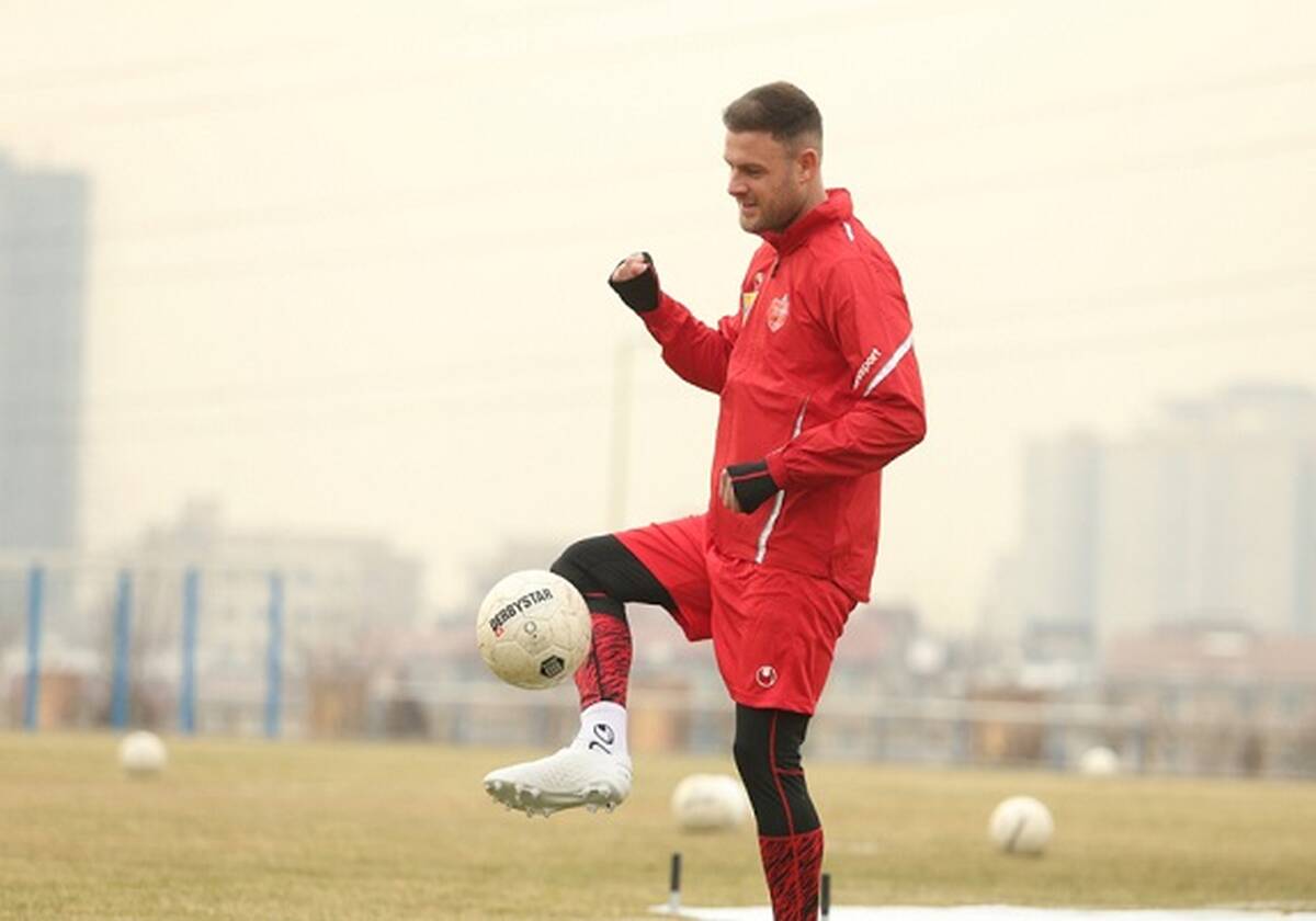 مهاجم جنجالی پرسپولیس به دربی می‌رسد؟

