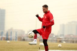 مهاجم جنجالی پرسپولیس به دربی می‌رسد؟

