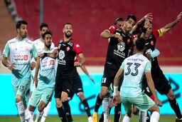 رئیس فدراسیون از فوتبالی‌ها استفاده کند!