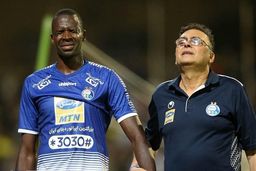 کلینیک استقلال خلوت، اما ضدکرونا! / دکتر نوروزی: دیاباته مشتری هر روز ماست



