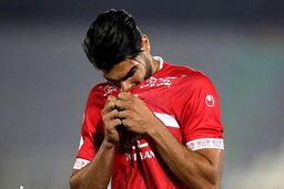 هجمه سنگین هواداران پرسپولیس علیه شاه ماهی یحیی !