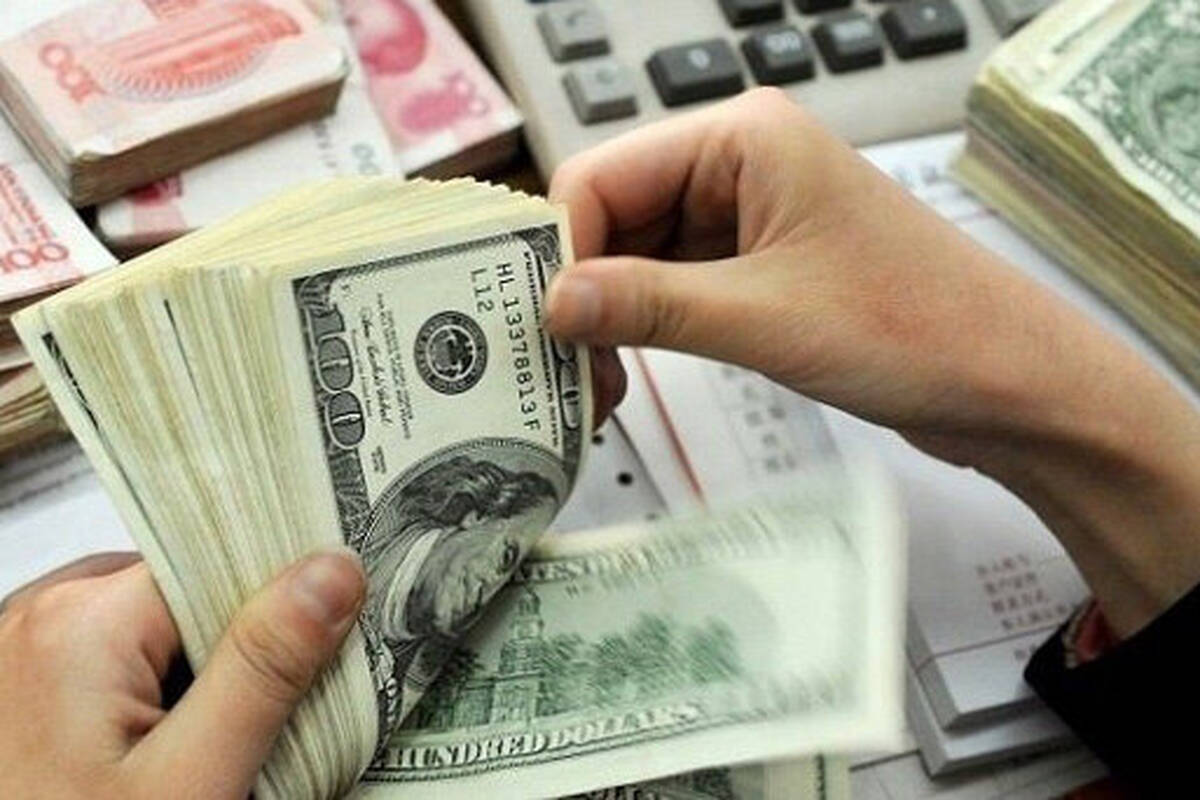 نزول شدید قیمت دلار و یورو؛ به یکباره 2000 تومان ریزش بازار