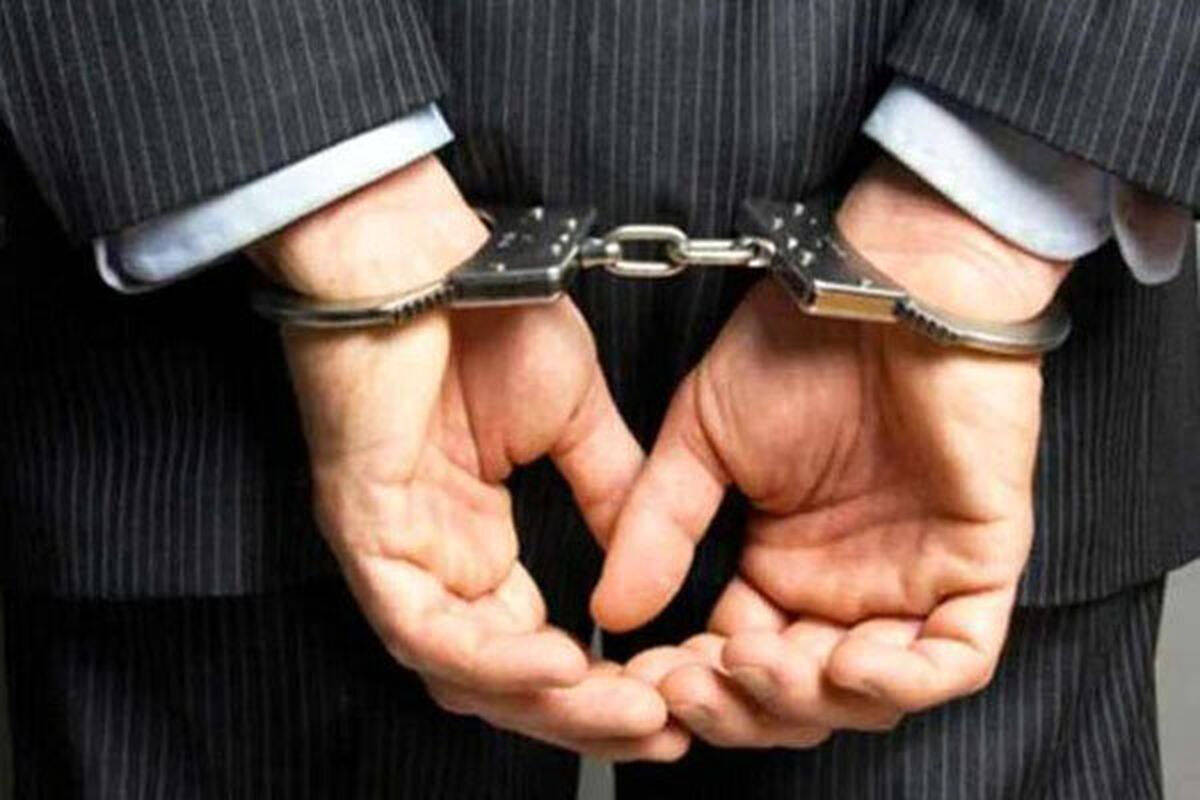 فوری: کلاهبردار حرفه ای کارت های بانکی دستگیر شد