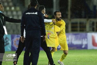 دیدار استقلال فجر سپاسی
