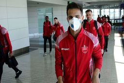 ممنوعیت دست دادن بازیکنان در لیگ فوتبال ایران + عکس

