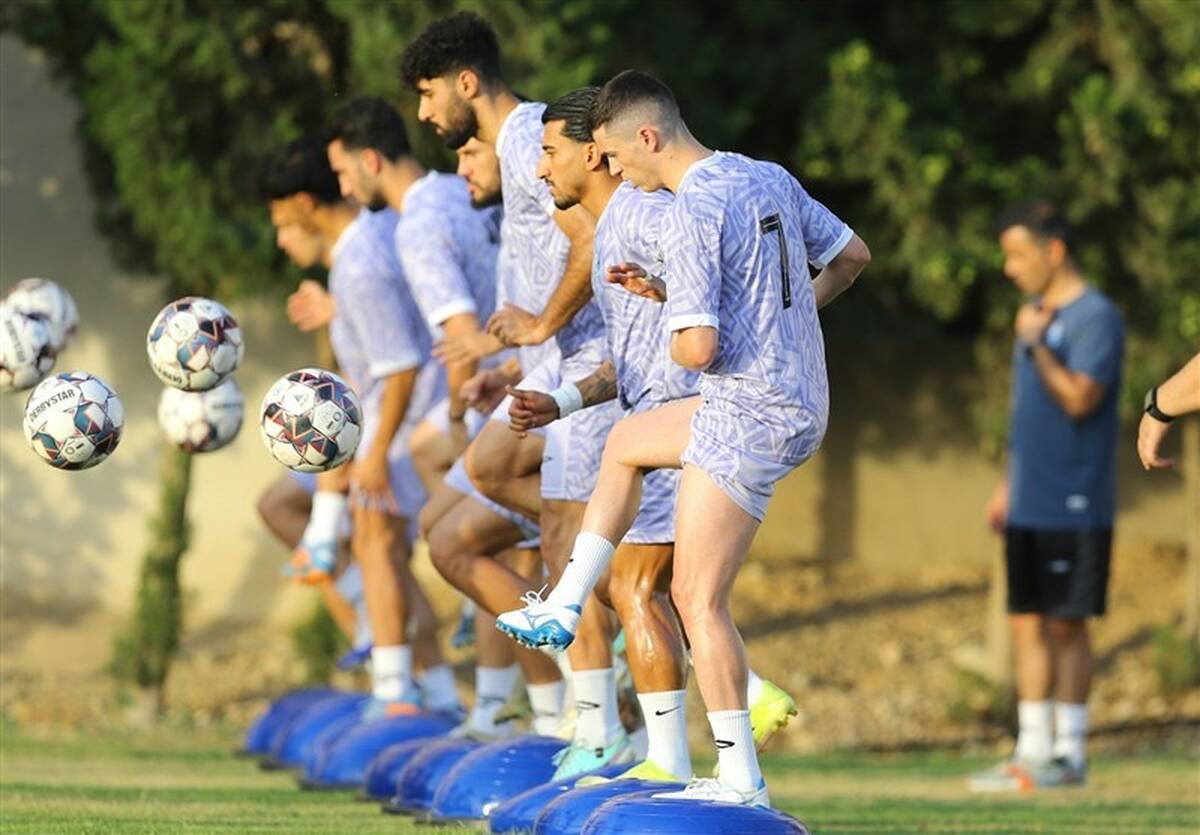 حضور بازیکنان استقلال در ایفمارک
