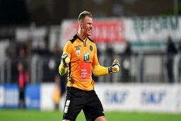 کریستوفر نت در تست‌های پزشکی سپاهان