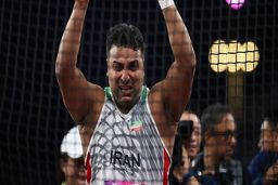 بازی‌های آسیایی هانگژو|اشک‌های احسان حدادی و درآوردن کفش‌ها و سجده شکر