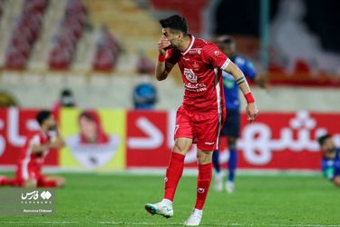 تصاویر دربی ۹۷ و تساوی استقلال و پرسپولیس