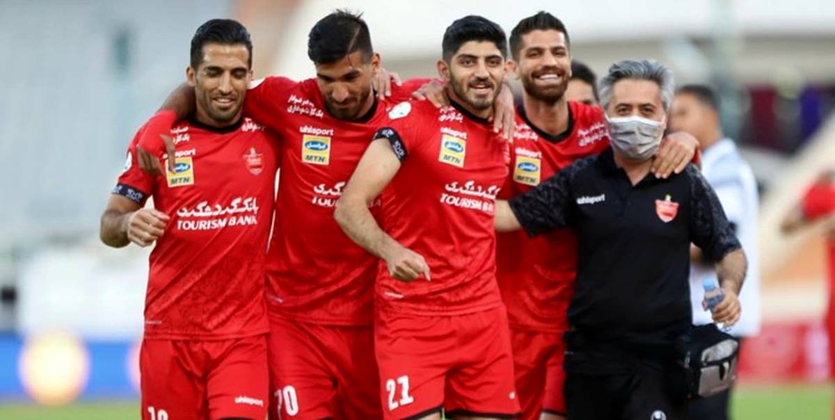 بازیکنان پرسپولیس و کادر فنی هنرمند هستند