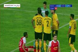 فیلم لحظه اخراج شهاب زاهدی در ثانیه‌های پایانی