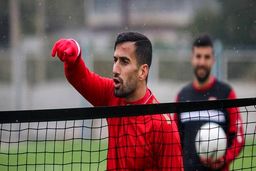 پیشنهاد نجومی قطری‌ها به حاج صفی