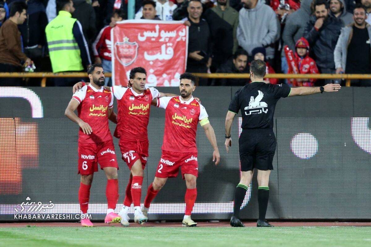 پرسپولیس قهرمان لیگ برتر می‌شود