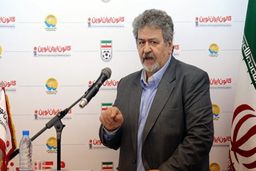 عابدینی:با فیفا کَل‌کَل نکنیم/  اساسنامه فدراسیون «شتر گاو پلنگ» است


