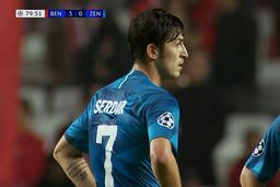 سردار دروازه‌ها را جابجا گرفت / گل به خودی عجیب آزمون برای حذف زنیت!



