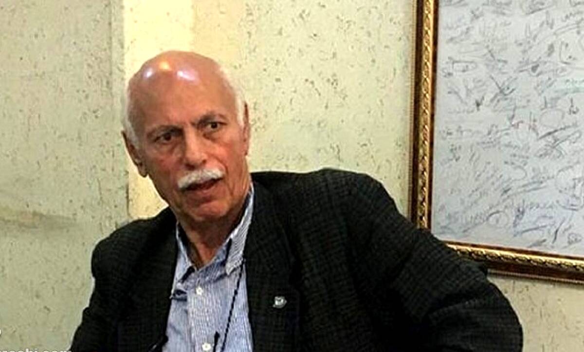 فرزامی: اگر وزارتخانه نمی‌تواند خودمان مدیرعامل انتخاب کنیم/ باشگاه را به امان خدا رها کرده‌اند!

