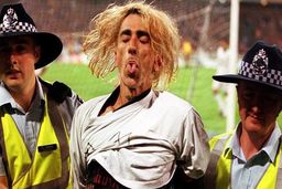 سرمربی استرالیا: آن دیوانه ما را مقابل ایران نابود کرد