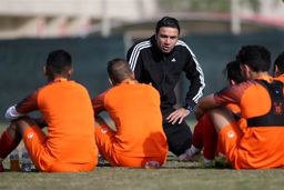 آذری: نکونام سرمربی استقلال نشده است 