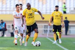 سپاهان بعد از دو هفته دربی اصفهان را برد و نفس کشید