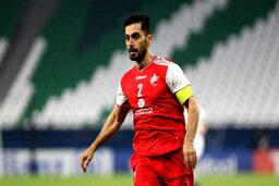 پیشنهاد وسوسه انگیز تیم صنعتی به کاپیتان پرسپولیس! + جزئیات
