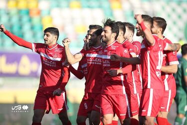  صعود پرسپولیس با غلبه بر ذوب آهن