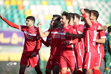  صعود پرسپولیس با غلبه بر ذوب آهن