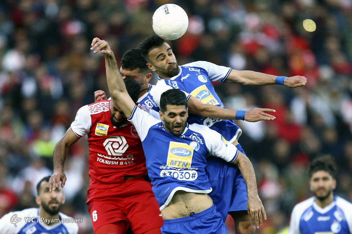 جذب بازیکن و مربی خارجی برای استقلال و پرسپولیس ممنوع شد!

