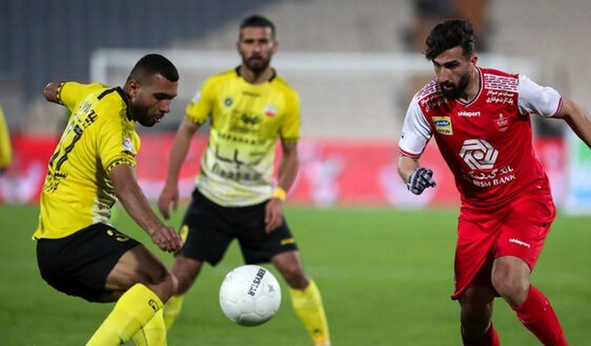 شانس پرسپولیس برای قهرمانی بیشتر از سپاهان است