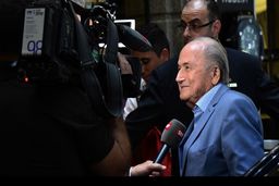 ادعای عجیب بلاتر: آمریکا میزبان جام جهانی ۲۰۲۲ !

