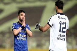 پشت کردن استقلال به ستاره استقلال| کاری به کارش ندارم !