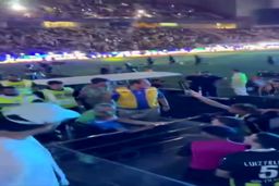 (ویدئو) شلاق زدن ستاره الاتحاد بعد از شکست مقابل الهلال