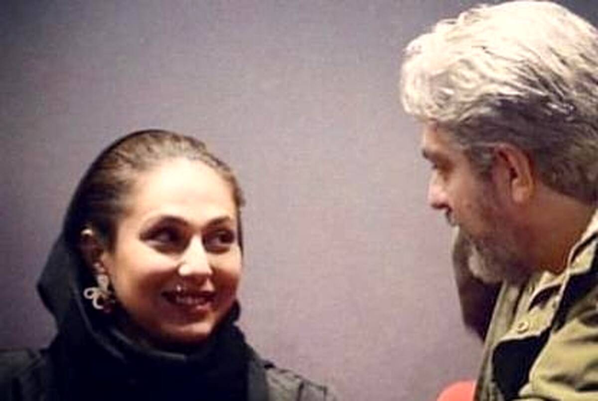 عکس رعنا آزادی ور در رستوران لاکچری|همسر مهدی پاکدل با چادر 