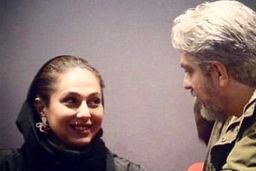 عکس رعنا آزادی ور در رستوران لاکچری|همسر مهدی پاکدل با چادر 