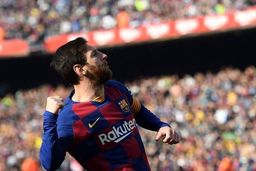 شباهت عجیب و غریب لیونل مسی به مادرش + عکس
