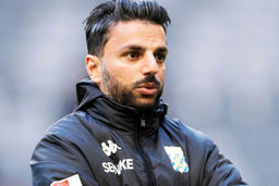 پویا اسبقی سرمربی تیم ملی سوئد شد + عکس

