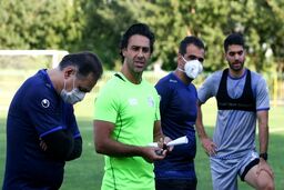 فرهاد به دنبال بازیکنان جدید برای استقلال