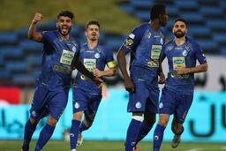 استقلال برای پرسپولیس پنجه نشان داد