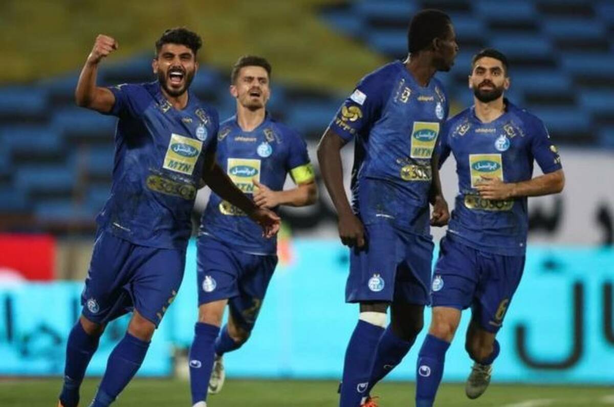استقلال برای پرسپولیس پنجه نشان داد