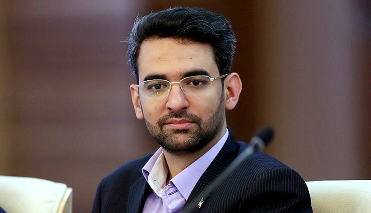 واکنش جالب آذری جهرمی به صعود پرسپولیس + عکس