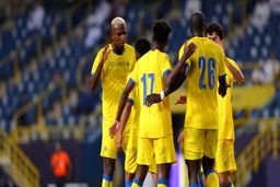 کمک روانی به سرمربی النصر برای مقابله با تراکتور