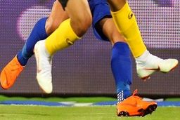 به کارگیری بازیکن و مربی خارجی در فوتبال ایران ممنوع شد