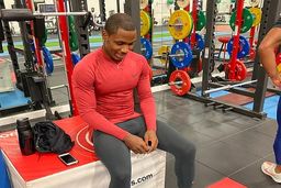 مهاجم جدید یونایتد؛ قربانی هراس از کرونا! + عکس

