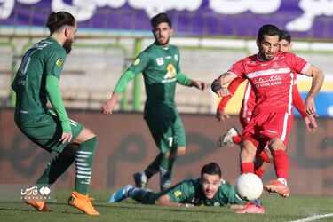 صعود پرسپولیس با غلبه بر ذوب آهن