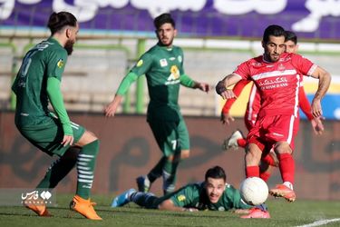 صعود پرسپولیس با غلبه بر ذوب آهن