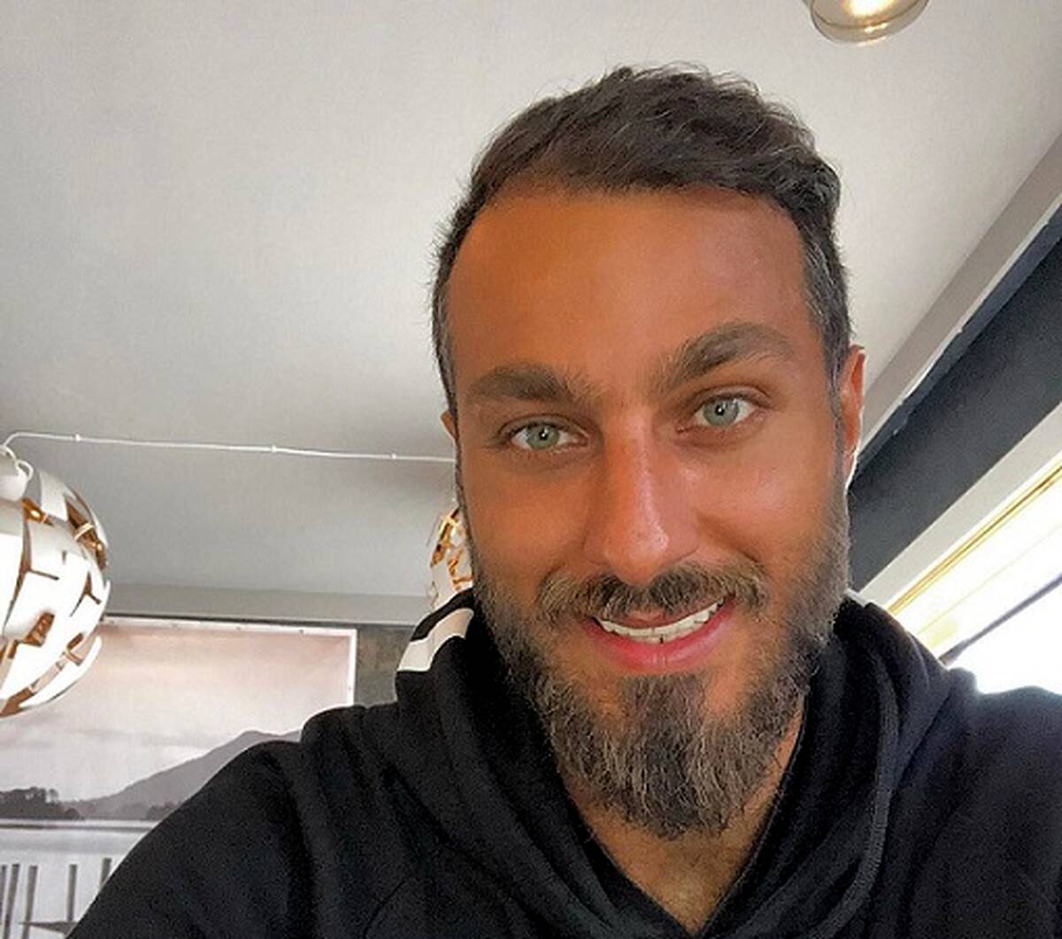تعریف و تمجید سوشا مکانی از محمود احمدی‌نژاد! + پست اینستاگرام

