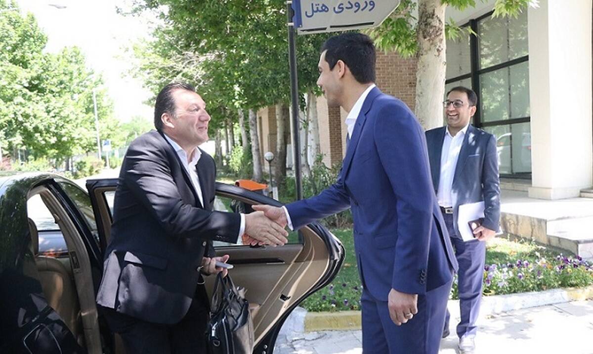 ۳۰ میلیون ناقابل، هزینه‌های استقبال از ویلموتس در تهران!

